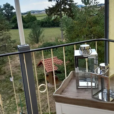 3 In 1 Haus Mit Grossem Esstisch Und Wohnzimmer Apartmán