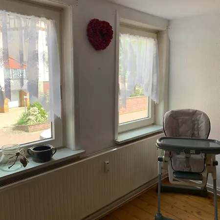 3 In 1 Haus Mit Grossem Esstisch Und Wohnzimmer * Wolfhagen