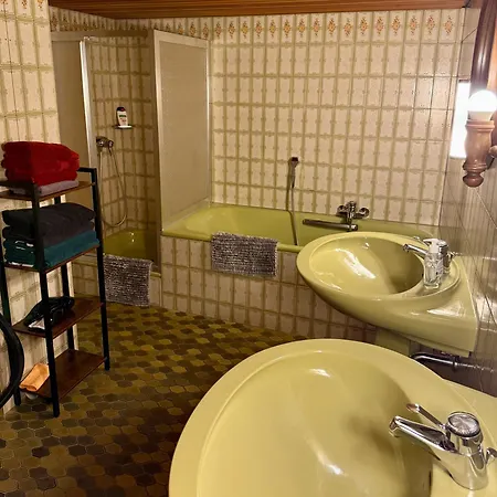 3 In 1 Haus Mit Grossem Esstisch Und Wohnzimmer Apartmán *