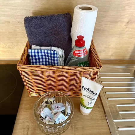 3 In 1 Haus Mit Grossem Esstisch Und Wohnzimmer Wolfhagen