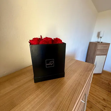 Apartmán 3 In 1 Haus Mit Grossem Esstisch Und Wohnzimmer *