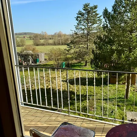 3 In 1 Haus Mit Grossem Esstisch Und Wohnzimmer Wolfhagen